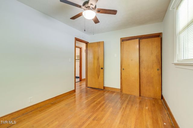 337 Woodcrest Drive, Kingsport, TN 37663