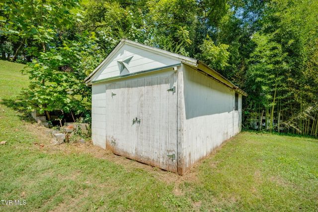 337 Woodcrest Drive, Kingsport, TN 37663
