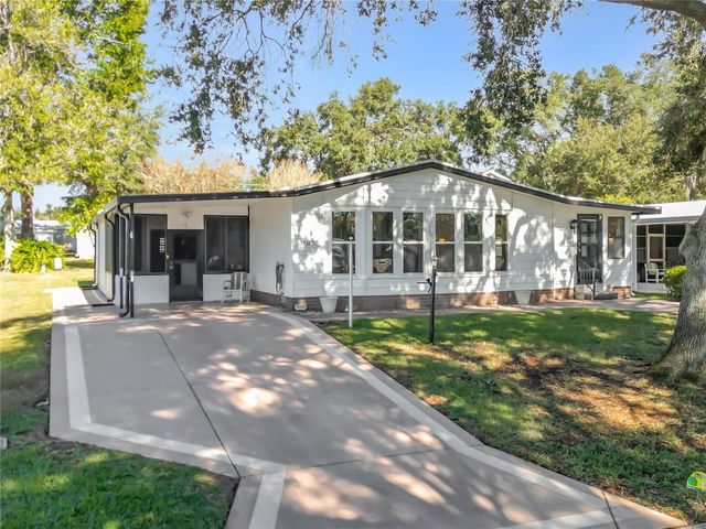 805 CAMELIA COURT, Lady Lake, FL 32159