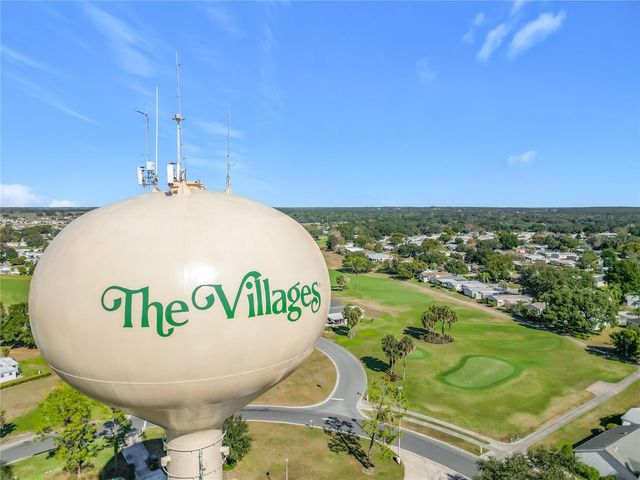 805 CAMELIA COURT, Lady Lake, FL 32159