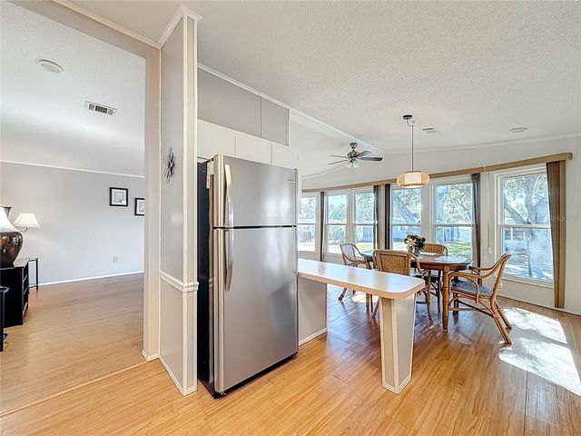 805 CAMELIA COURT, Lady Lake, FL 32159