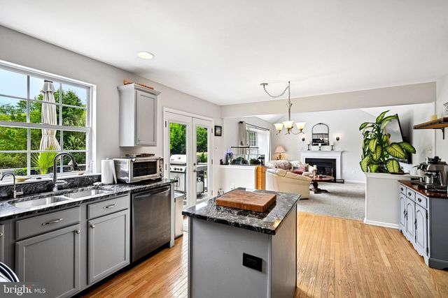 54 N HAWTHORNE RD, Coatesville, PA 19320
