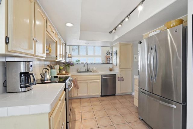 1051 Freedom Court, Del Mar, CA 92014