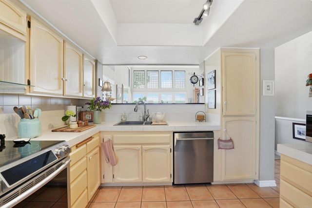 1051 Freedom Court, Del Mar, CA 92014