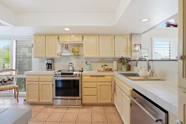 1051 Freedom Court, Del Mar, CA 92014