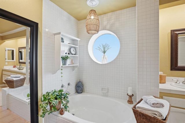 1051 Freedom Court, Del Mar, CA 92014