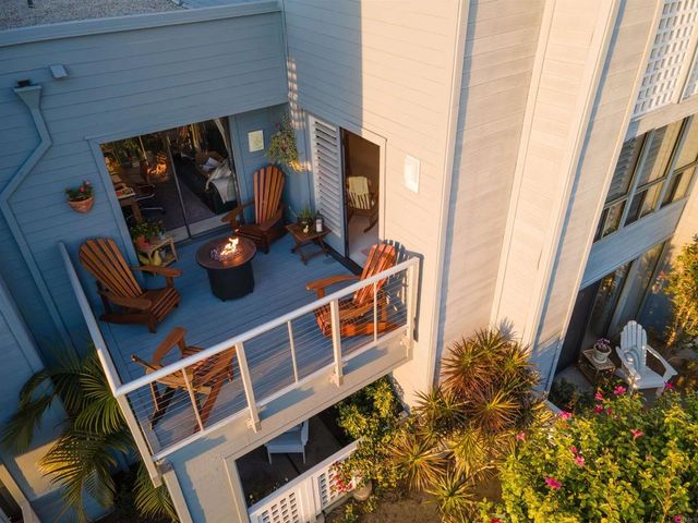 1051 Freedom Court, Del Mar, CA 92014