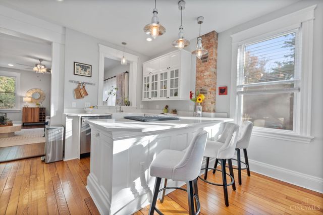 1402 Ludlow Place, Cincinnati, OH 45223