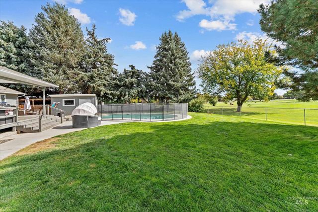 15071 Griffin Ln, Caldwell, ID 83607