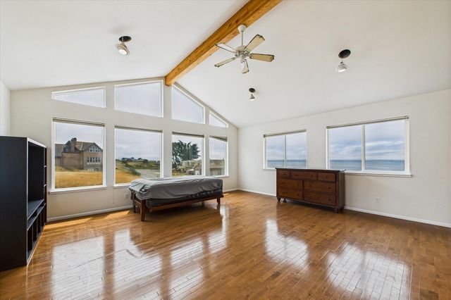 5 Clam Court, Shelter Cove, CA 95589