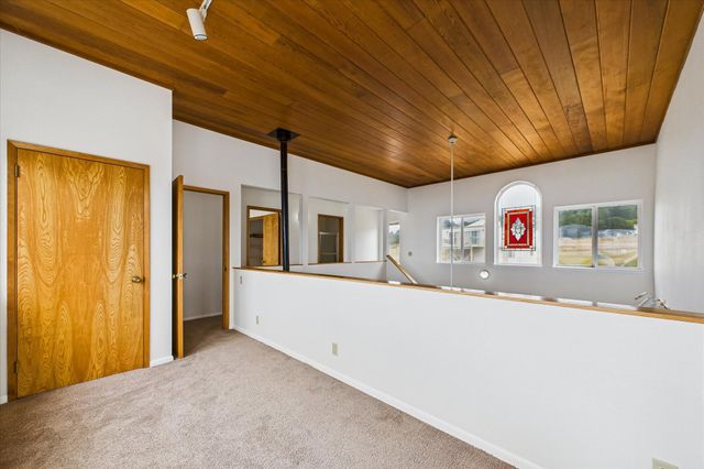 5 Clam Court, Shelter Cove, CA 95589