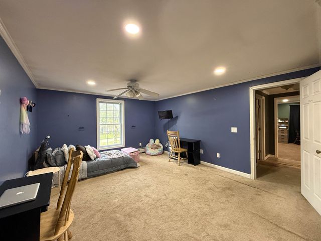 6 Friar Tuck Road, Canterbury, NH 03224