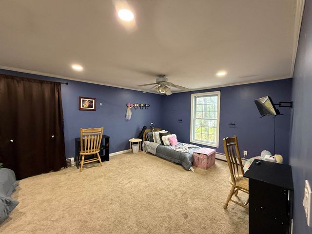 6 Friar Tuck Road, Canterbury, NH 03224
