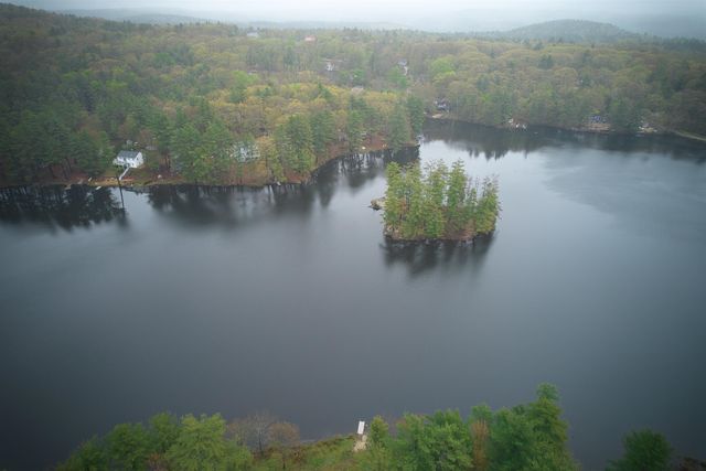 6 Friar Tuck Road, Canterbury, NH 03224