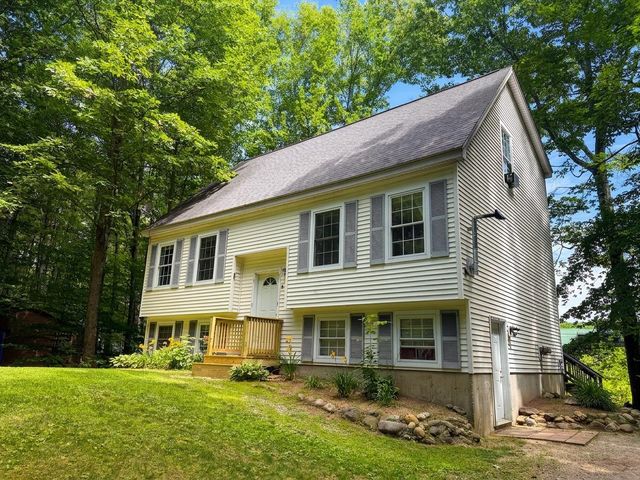 6 Friar Tuck Road, Canterbury, NH 03224
