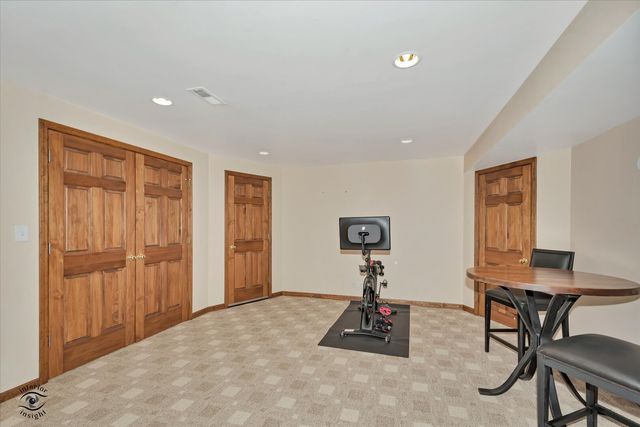 16445 Lee Avenue, Orland Park, IL 60467