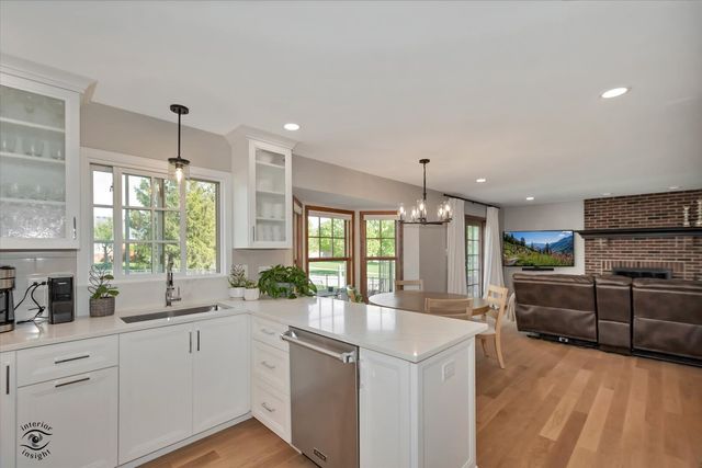 16445 Lee Avenue, Orland Park, IL 60467