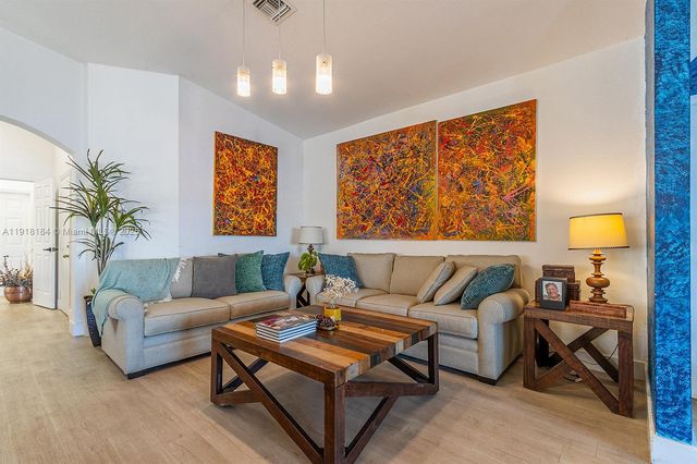 12101 SW 135th Ter, Miami, FL 33186