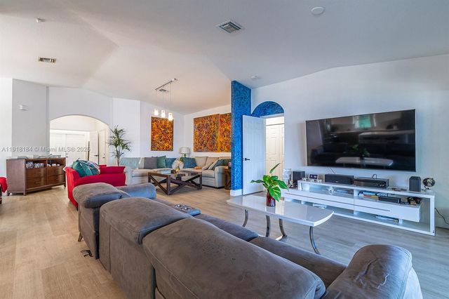 12101 SW 135th Ter, Miami, FL 33186