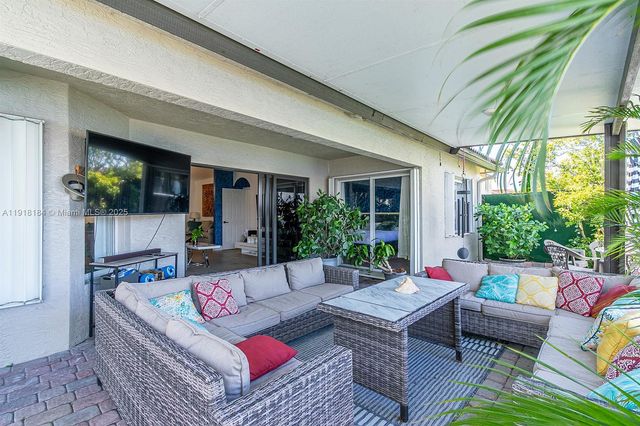 12101 SW 135th Ter, Miami, FL 33186