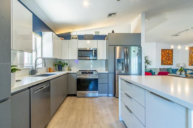 12101 SW 135th Ter, Miami, FL 33186