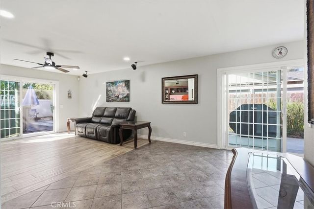 322 Barhill Avenue, Pomona, CA 91766