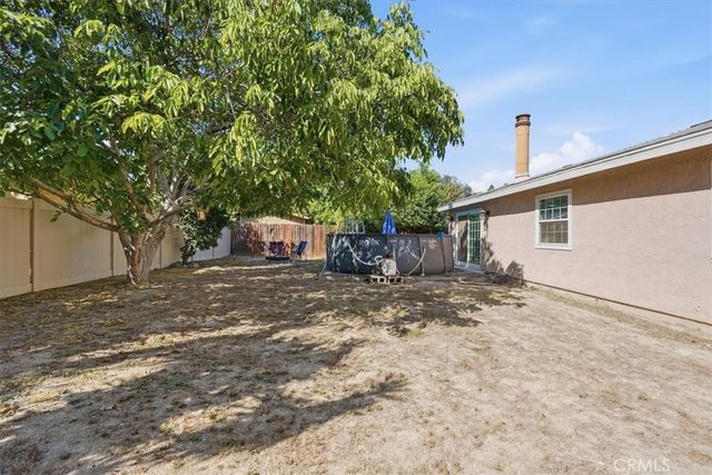 322 Barhill Avenue, Pomona, CA 91766