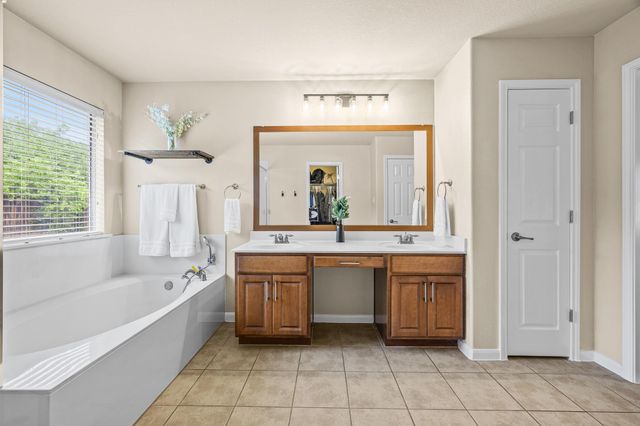 129 Barn Owl LOOP, Leander, TX 78641