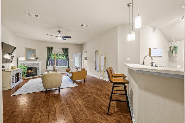 129 Barn Owl LOOP, Leander, TX 78641