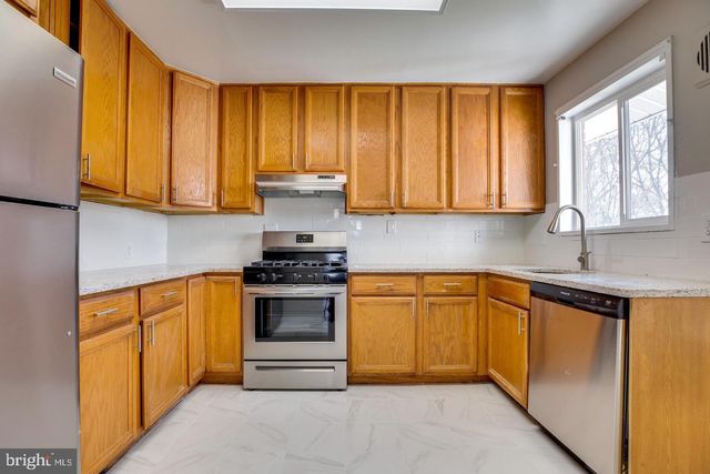 502 N MANSFIELD ST N, Alexandria, VA 22304