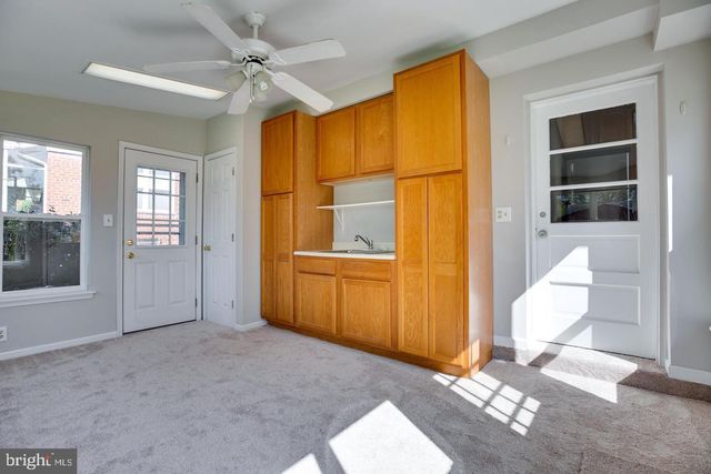 502 N MANSFIELD ST N, Alexandria, VA 22304