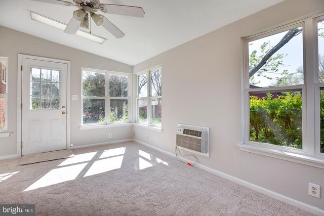 502 N MANSFIELD ST N, Alexandria, VA 22304