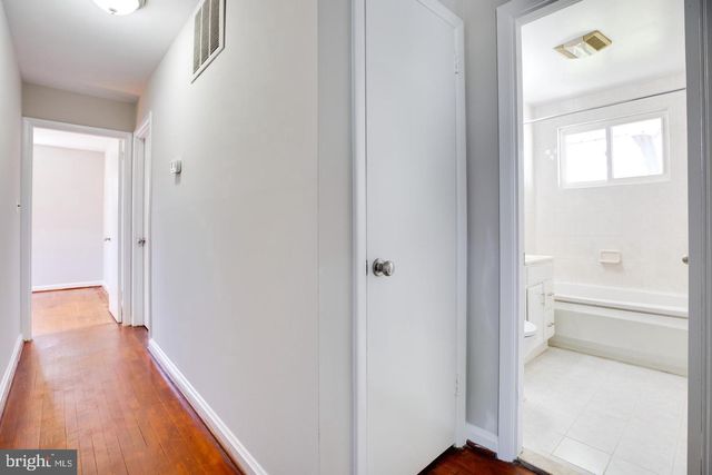 502 N MANSFIELD ST N, Alexandria, VA 22304