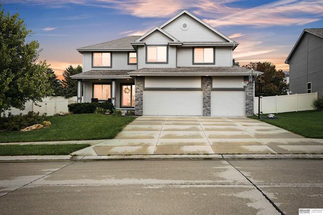 3903 S 192nd Avenue, Omaha, NE 68130