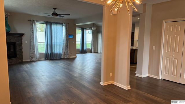 3903 S 192nd Avenue, Omaha, NE 68130