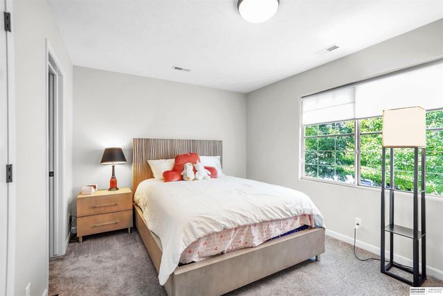 3903 S 192nd Avenue, Omaha, NE 68130