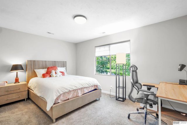 3903 S 192nd Avenue, Omaha, NE 68130