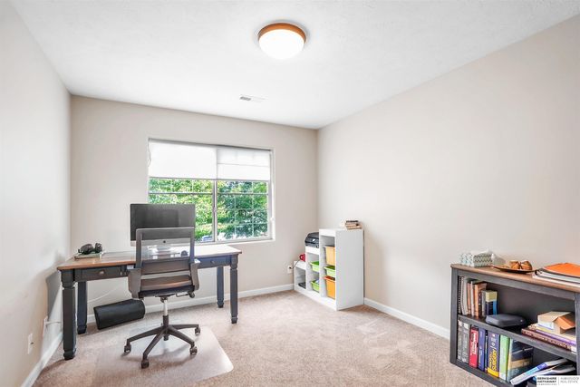 3903 S 192nd Avenue, Omaha, NE 68130