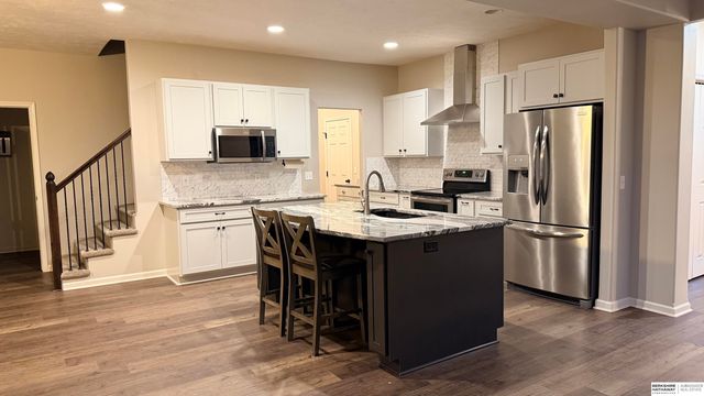 3903 S 192nd Avenue, Omaha, NE 68130