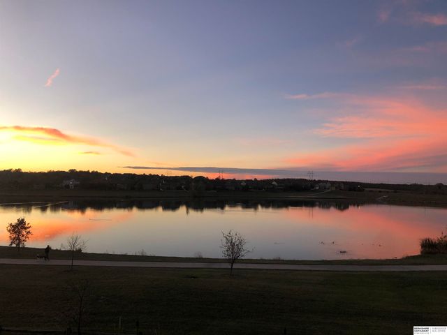 3903 S 192nd Avenue, Omaha, NE 68130