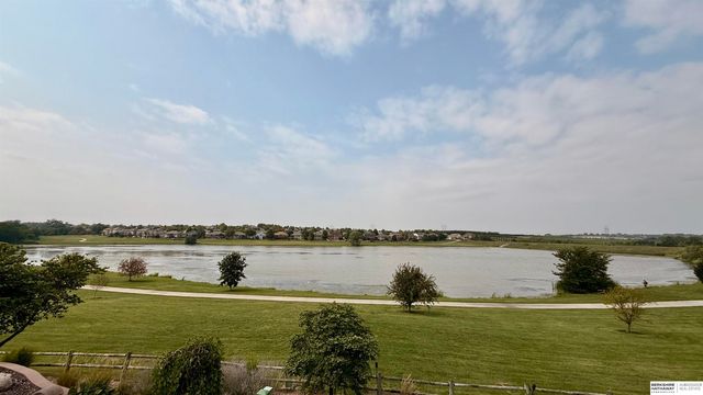 3903 S 192nd Avenue, Omaha, NE 68130