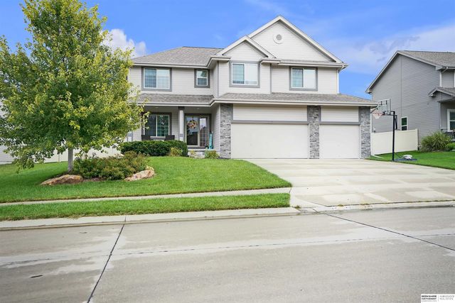 3903 S 192nd Avenue, Omaha, NE 68130