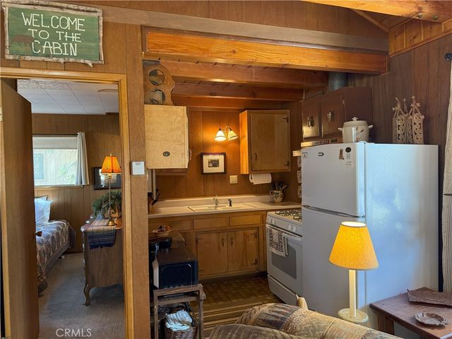 936 Pinon Lane, Big Bear City, CA 92314