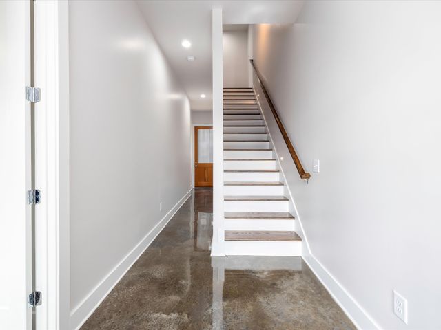 101 Elmhurst Ave, Nashville, TN 37207