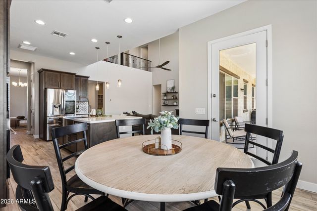 213 E BALAO Drive, Phoenix, AZ 85085