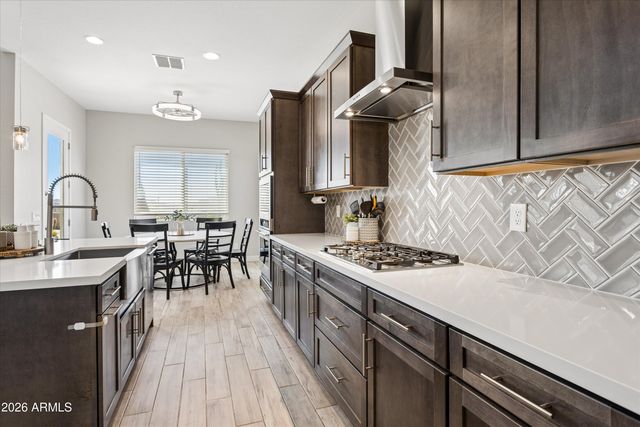 213 E BALAO Drive, Phoenix, AZ 85085
