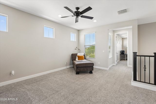 213 E BALAO Drive, Phoenix, AZ 85085