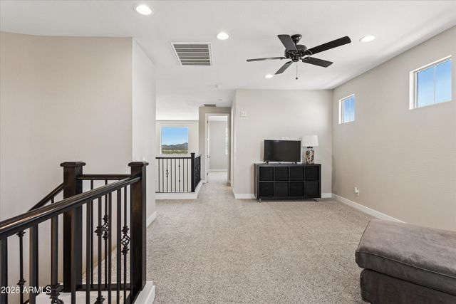 213 E BALAO Drive, Phoenix, AZ 85085