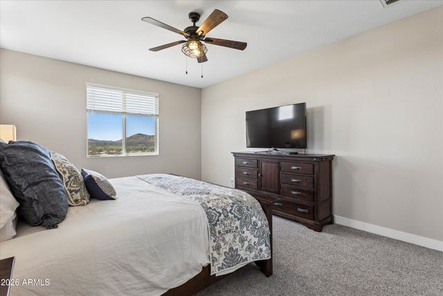 213 E BALAO Drive, Phoenix, AZ 85085