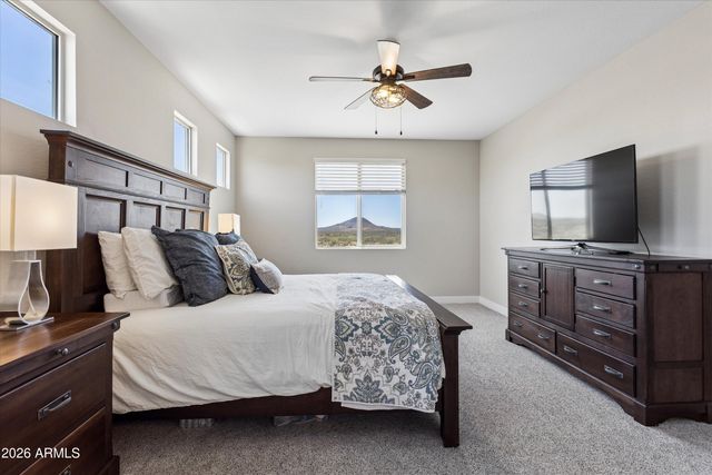213 E BALAO Drive, Phoenix, AZ 85085